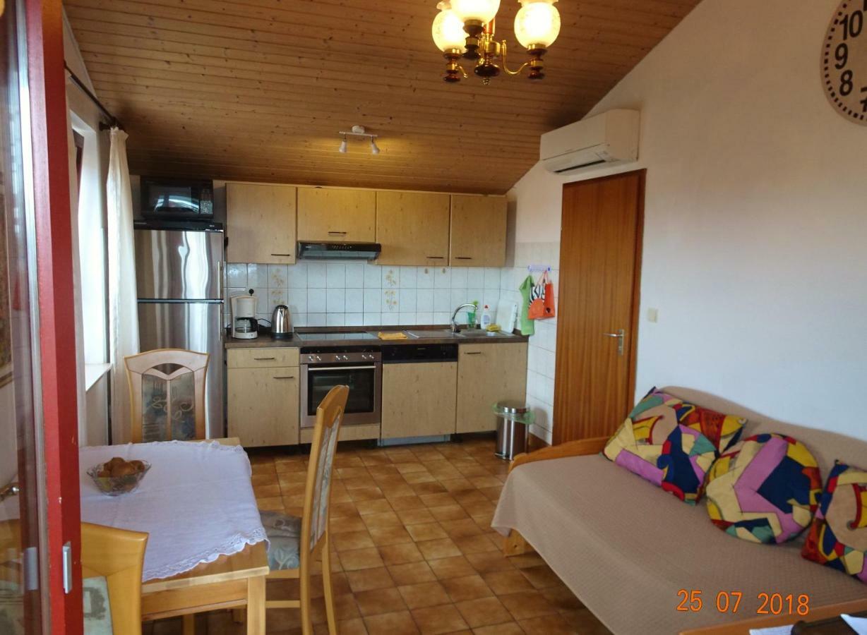 Casa Bianca Lägenhet Medulin Exteriör bild